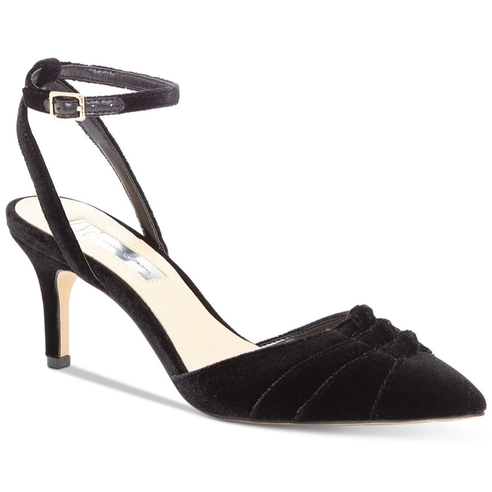 INC International Concepts Women’s Leala Pumps